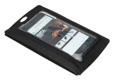 BARRIER_PHONE-CASE-C-60-1